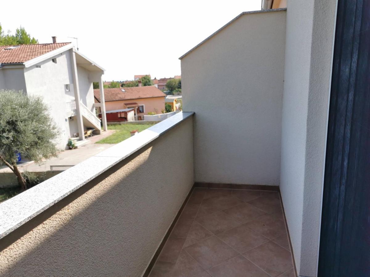 Apartment Dundo In Quiet Green Area Μεντουλίν Εξωτερικό φωτογραφία