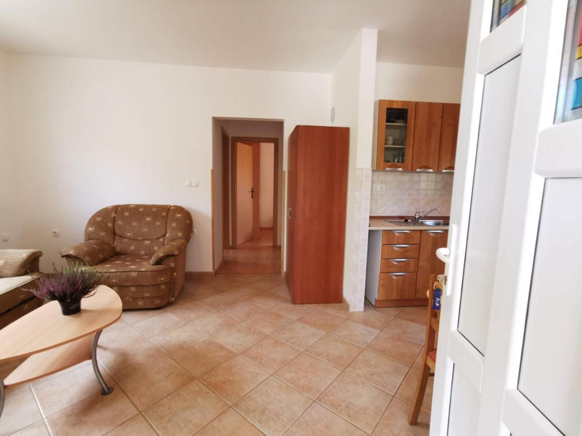 Apartment Dundo In Quiet Green Area Μεντουλίν Εξωτερικό φωτογραφία