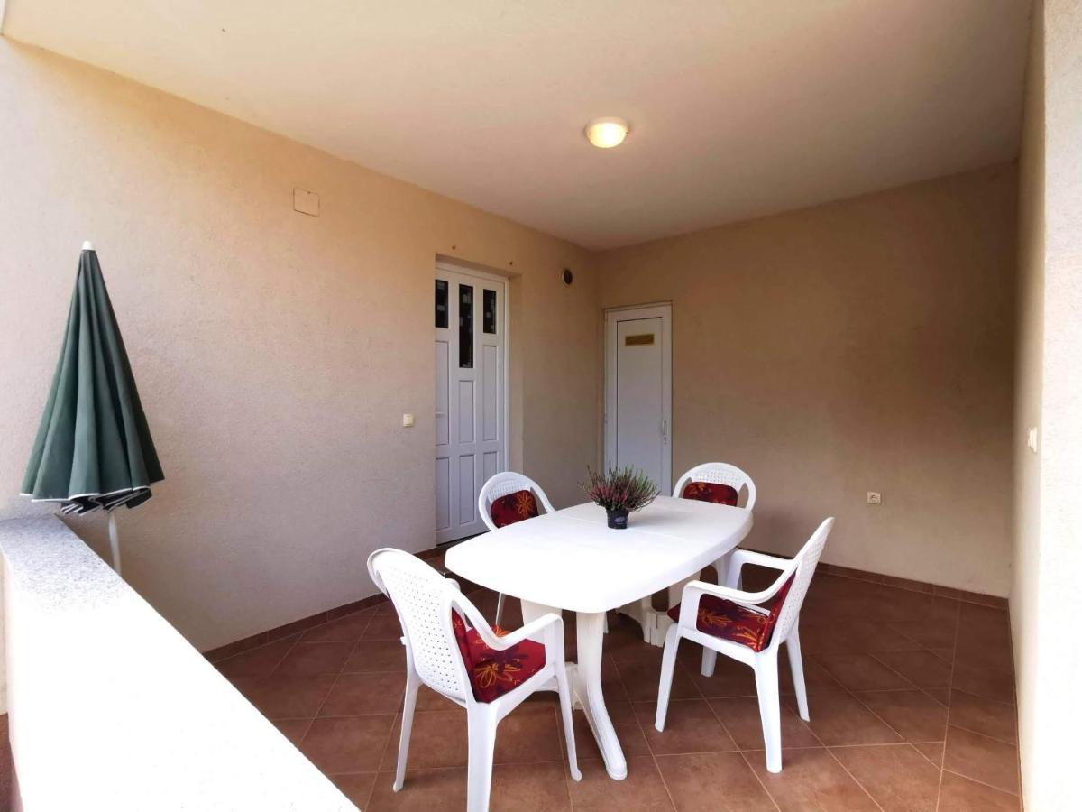 Apartment Dundo In Quiet Green Area Μεντουλίν Εξωτερικό φωτογραφία