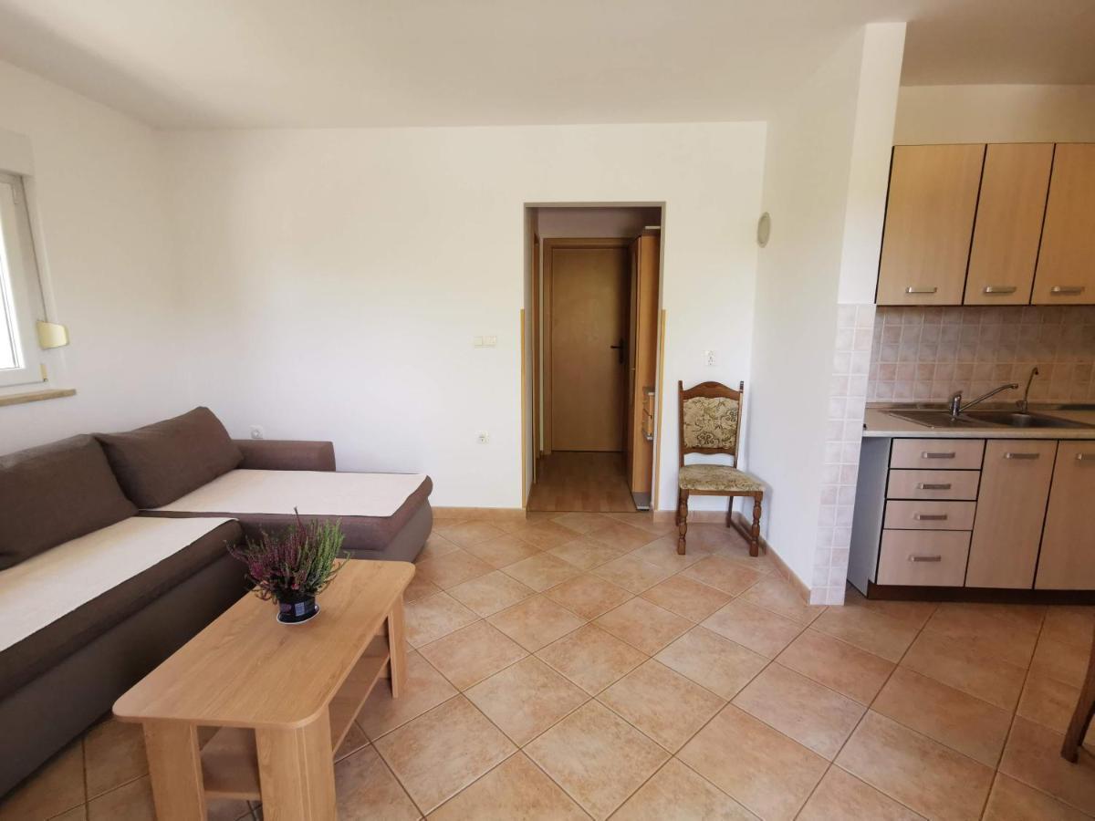 Apartment Dundo In Quiet Green Area Μεντουλίν Εξωτερικό φωτογραφία