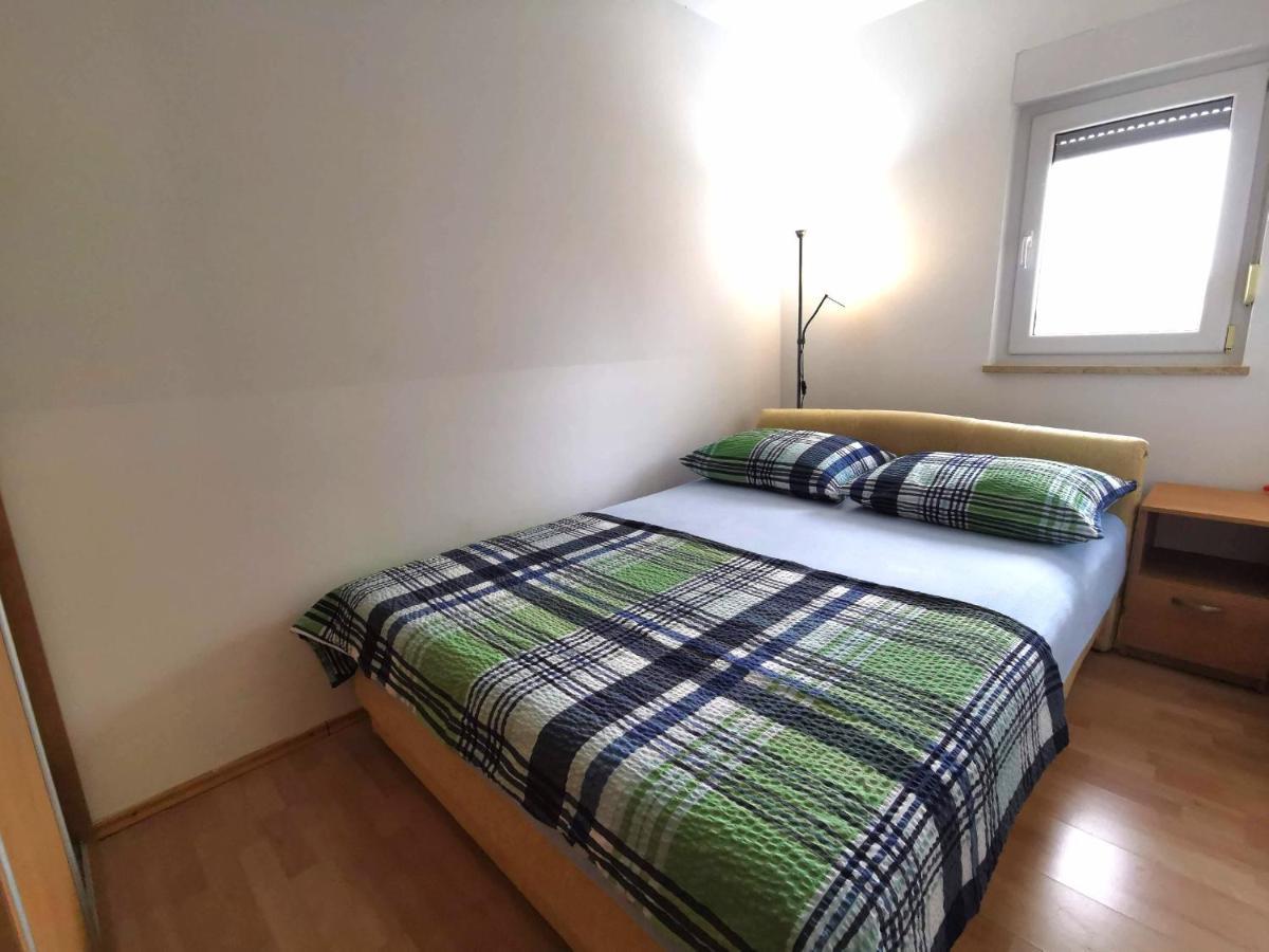Apartment Dundo In Quiet Green Area Μεντουλίν Εξωτερικό φωτογραφία