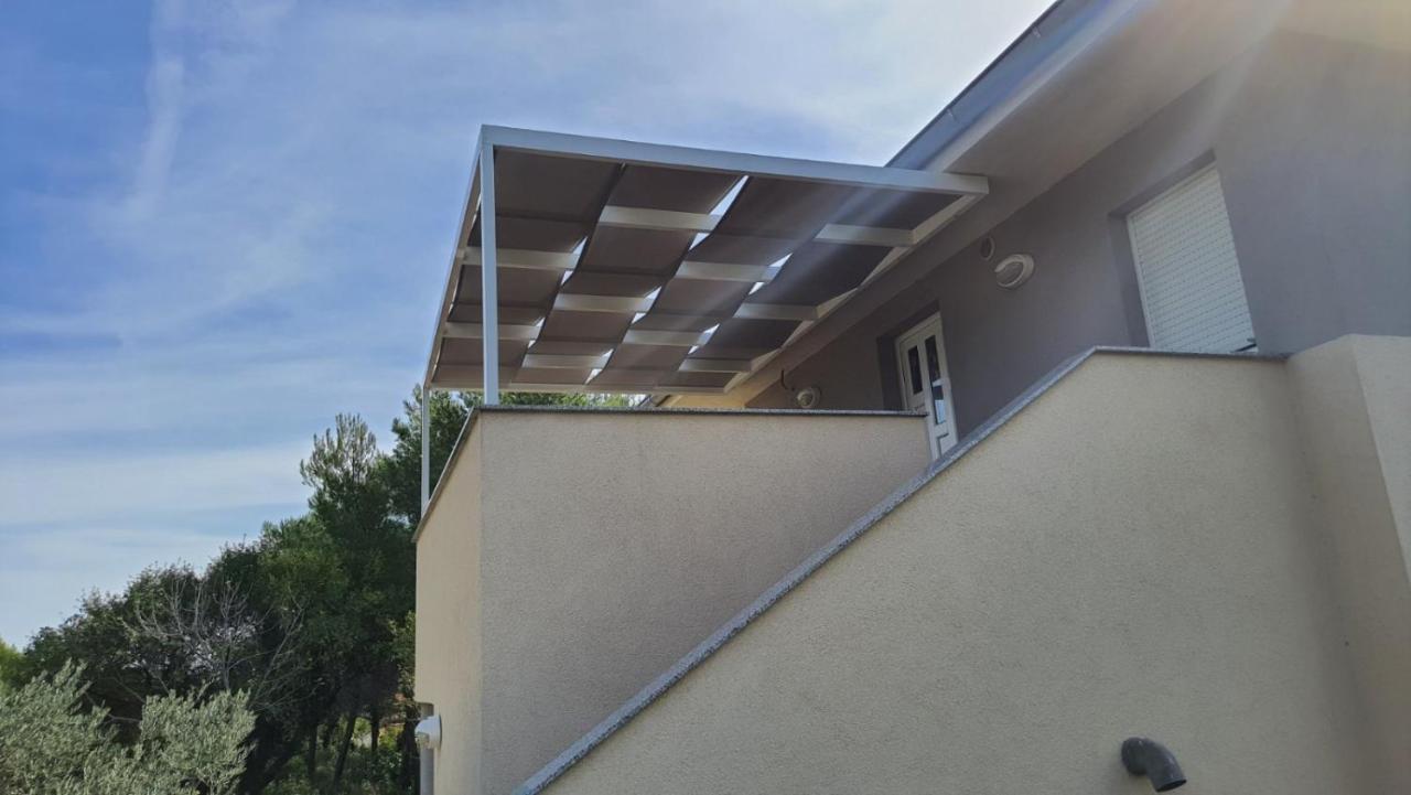 Apartment Dundo In Quiet Green Area Μεντουλίν Εξωτερικό φωτογραφία