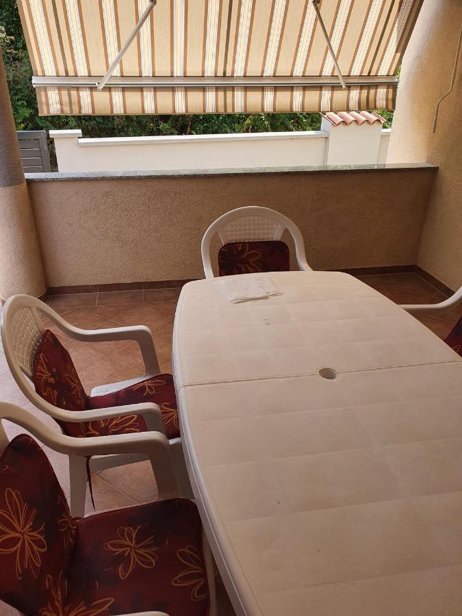 Apartment Dundo In Quiet Green Area Μεντουλίν Εξωτερικό φωτογραφία