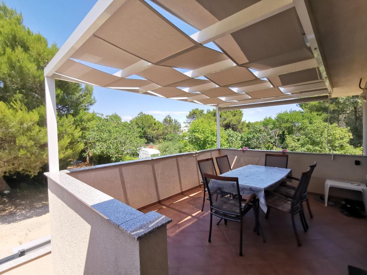 Apartment Dundo In Quiet Green Area Μεντουλίν Εξωτερικό φωτογραφία