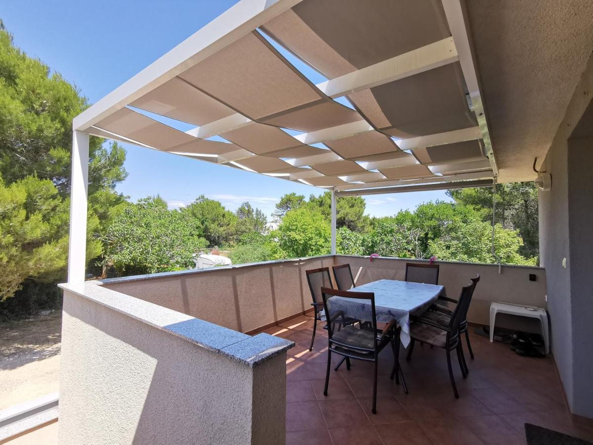 Apartment Dundo In Quiet Green Area Μεντουλίν Εξωτερικό φωτογραφία